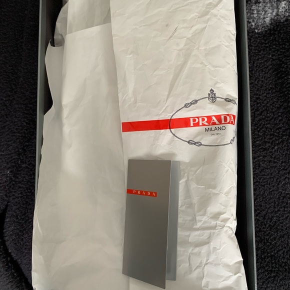 Prada shoes - Picture 6 of 6